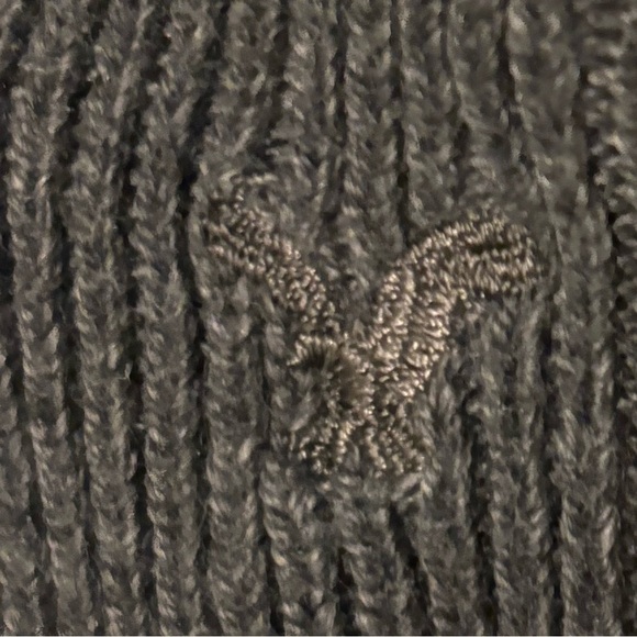 American Eagle outfitters xs sweater in grey. - Picture 5 of 8